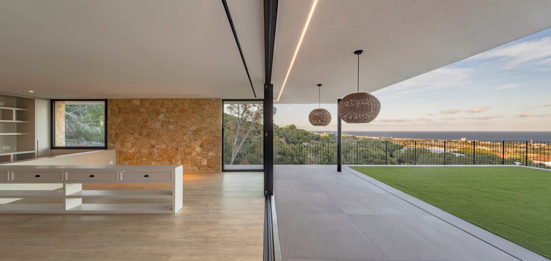 Interior i exterior - habitatge unifamiliar Maresme